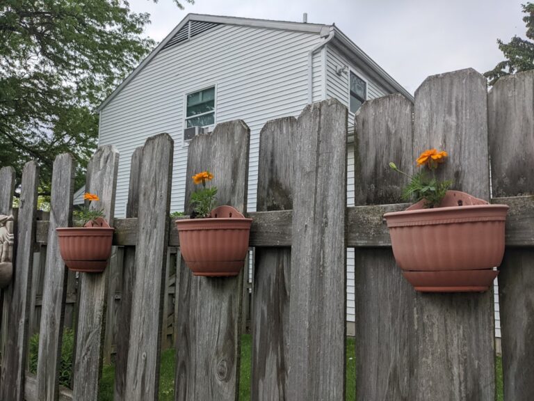 easy small garden ideas