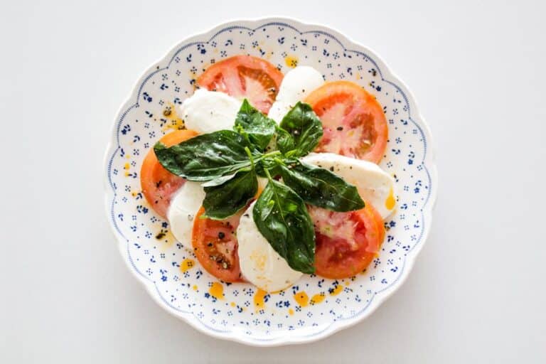 caprese skewers with balsamic drizzle
